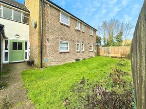 Holt Drive- click for photo gallery